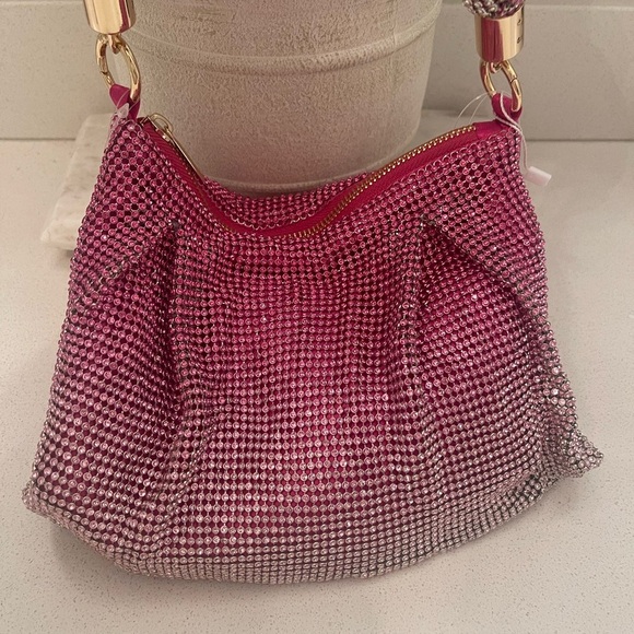 OMBRÉ BARBIE PINK SHIMMER BAG! Zip closure! New tags! Beautiful - Picture 1 of 8